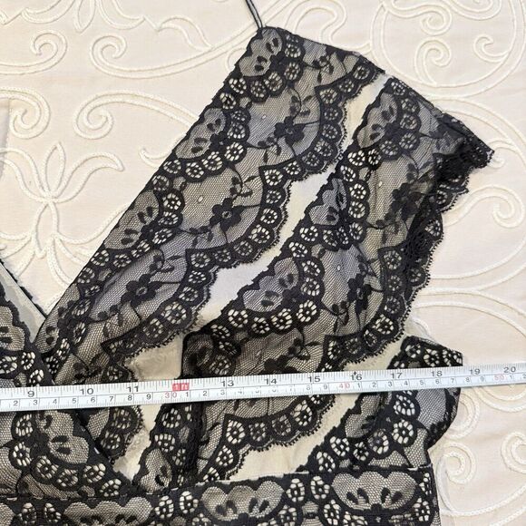 Adrianna Papell Black Tiered Layered Sheath Dress Lace Overlay Cocktail Size 14 - Picture 11 of 12